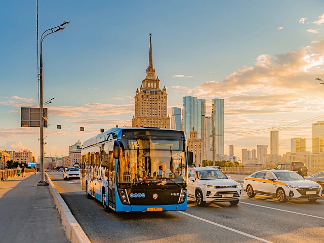 С Днем московского транспорта!