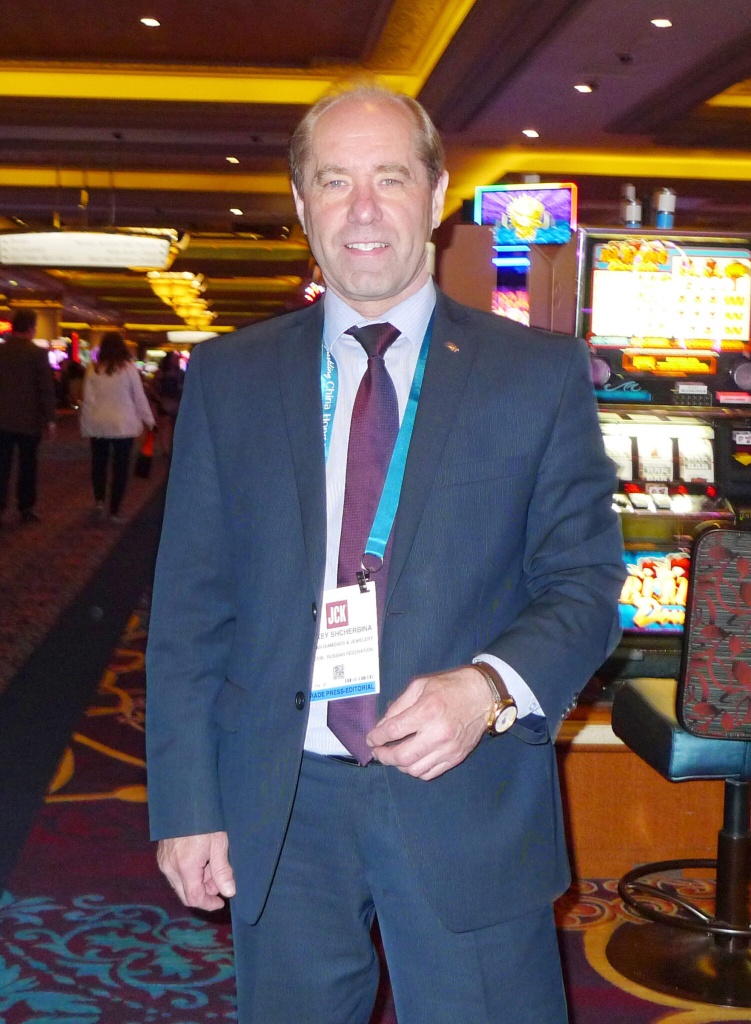 Na-JCK-Las-Vegas-Show.jpg Na-JCK-Las-Vegas-Show.jpg